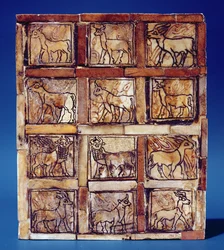 Tavola da gioco raffigurante animali del campo e della foresta, dall